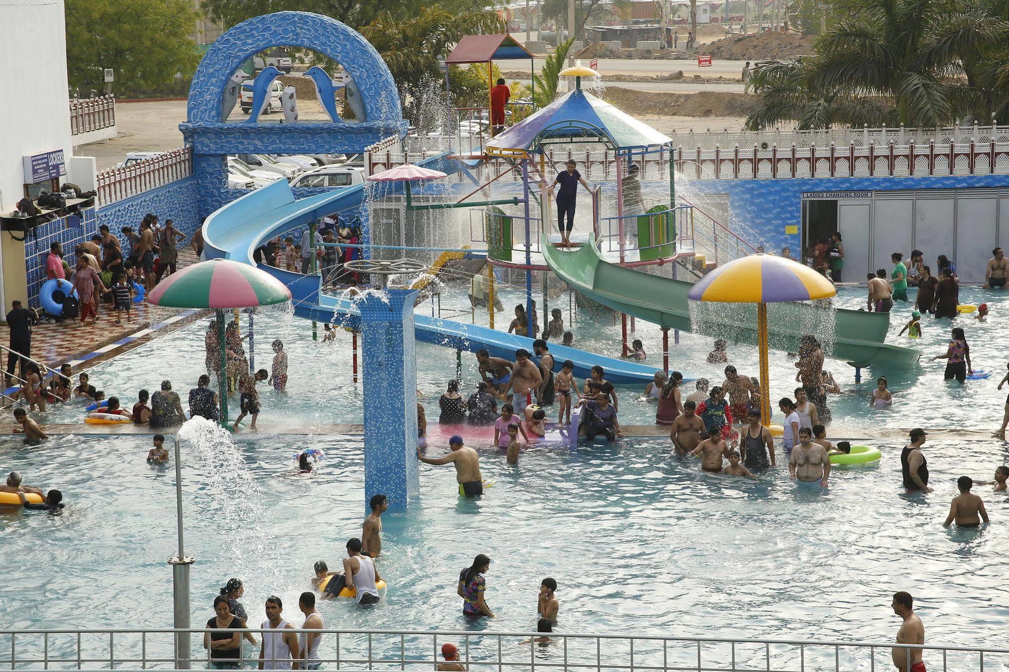 Aapno Ghar Resort&Amusement Park Gurgaon Buitenkant foto